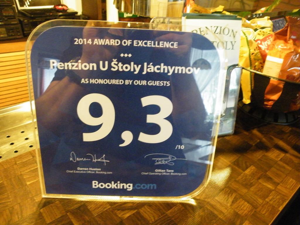 Penzion U Stoly ยาคีมอฟ ภายนอก รูปภาพ